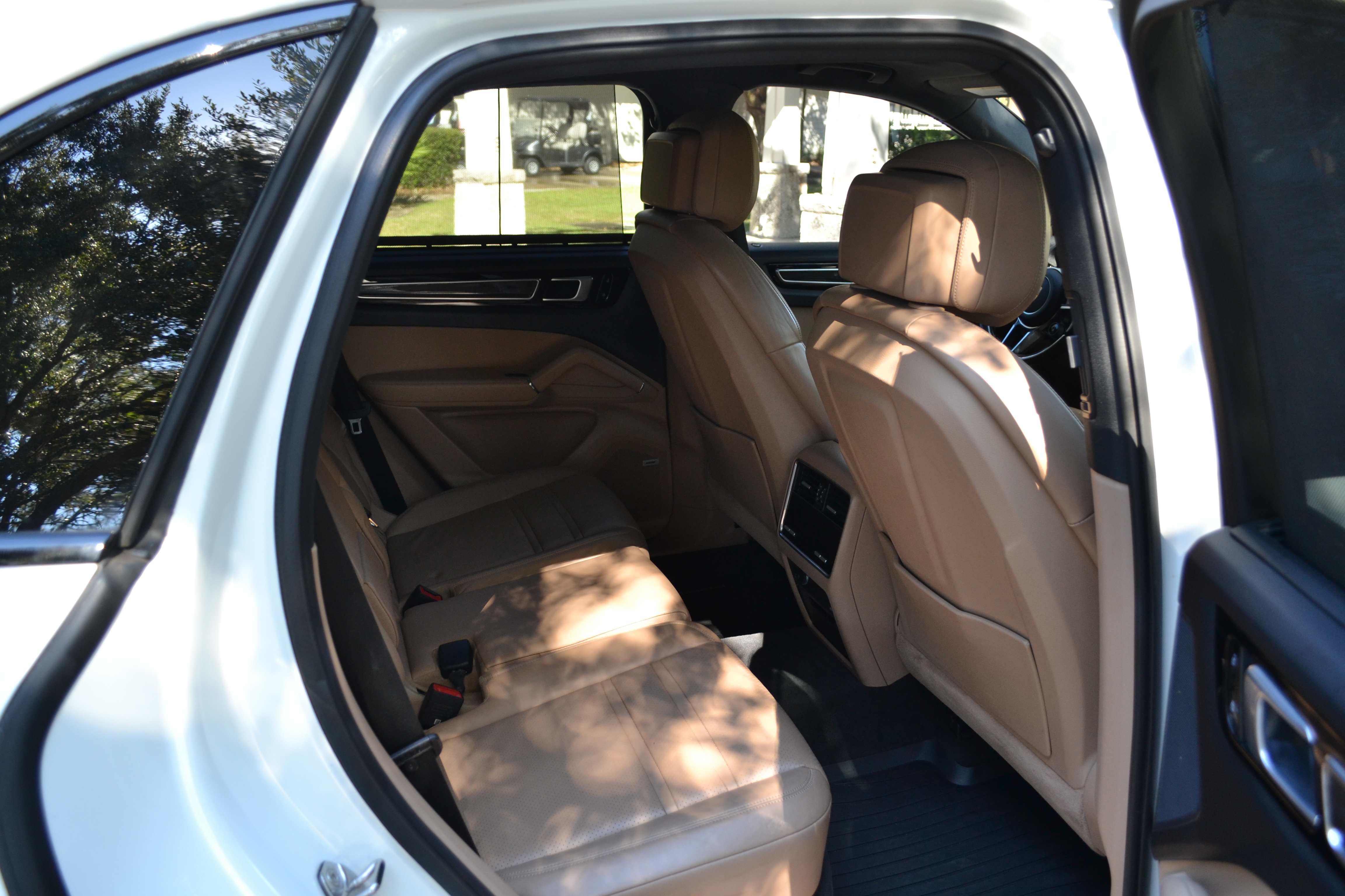 Used 2019 Porsche Cayenne AWD/4WD image 9