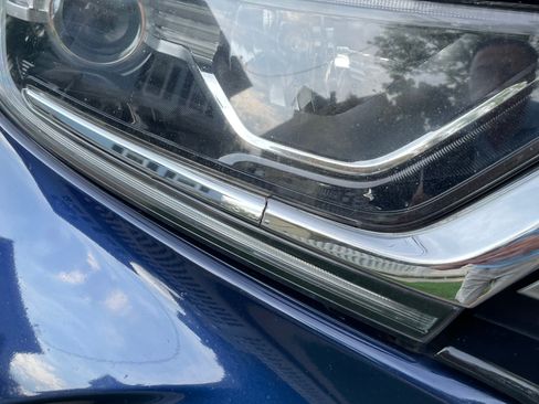 Used 2017 Honda CR-V LX image 16