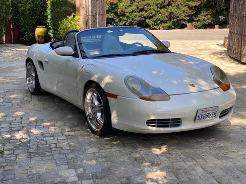 Used 2000 Porsche Boxster image 2