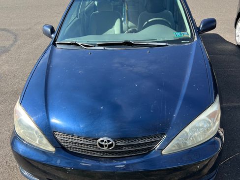 Used 2004 Toyota Camry FWD image 1