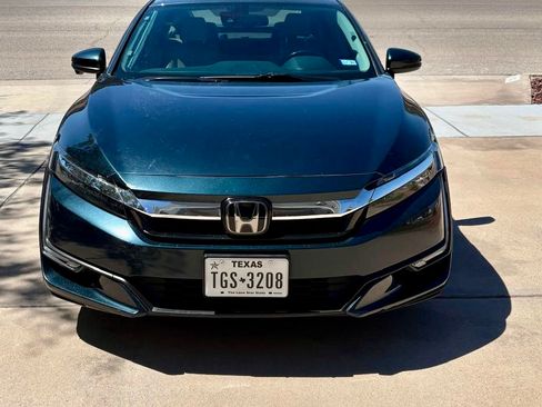 Used 2018 Honda Clarity Touring image 1