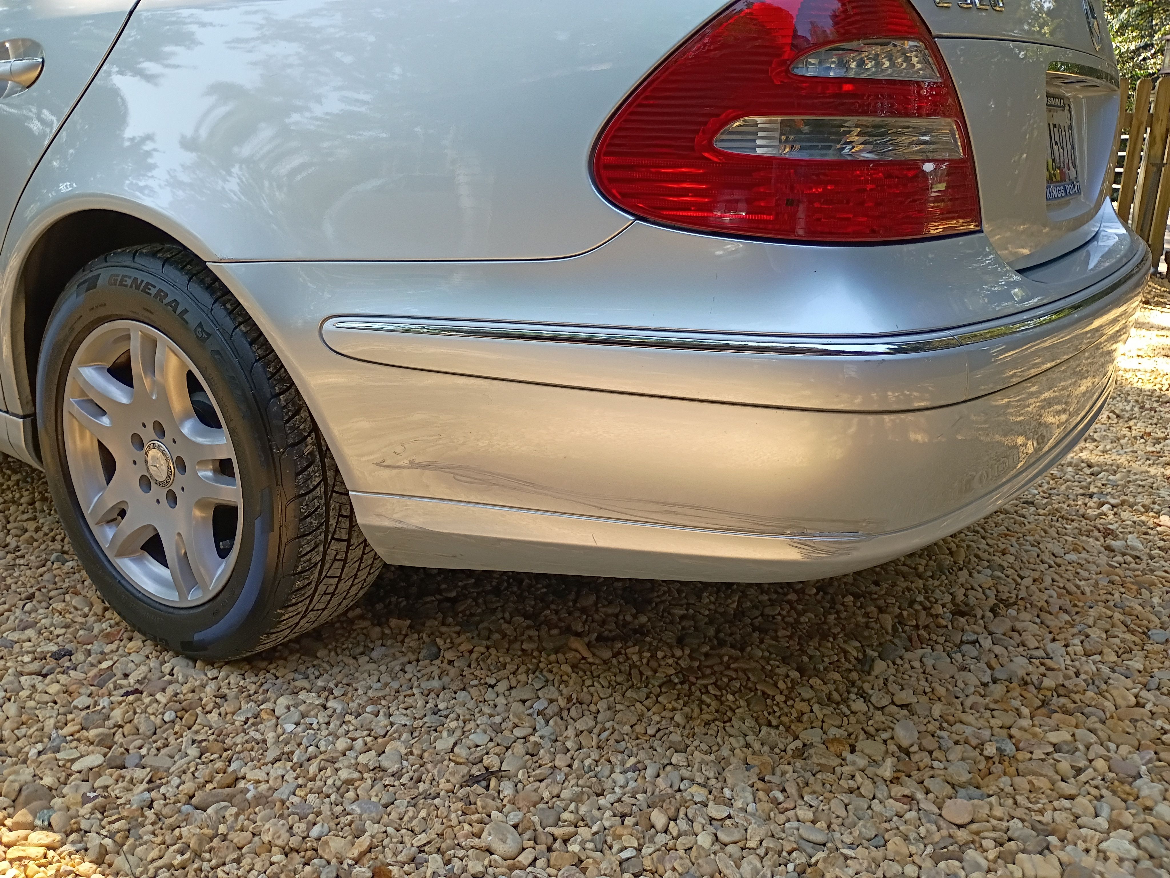 Used 2006 Mercedes-Benz E 320 CDI Sedan image 17