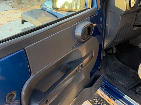 Used 2010 Jeep Wrangler Sport image 16