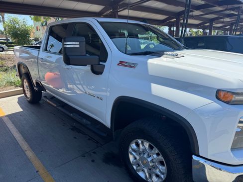 Used 2024 Chevrolet Silverado 2500 LT w/ All Star Edition AWD/4WD image 9