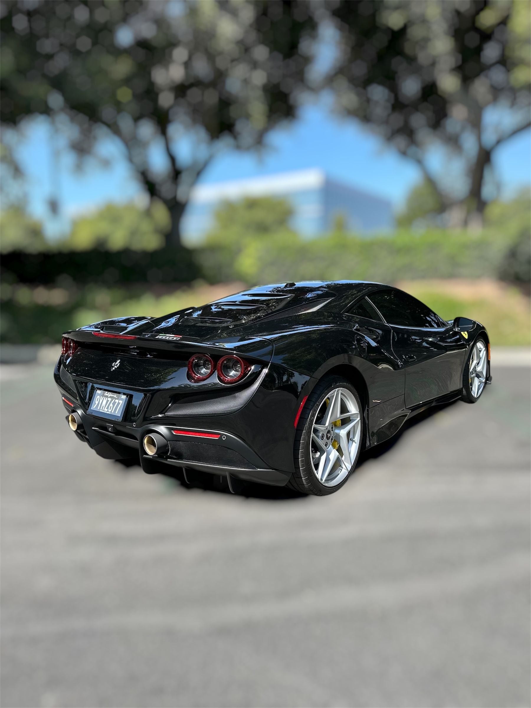 Used 2020 Ferrari F8 Tributo RWD image 8