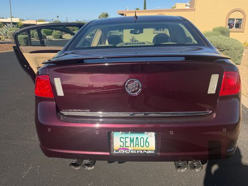 Used 2006 Buick Lucerne CXS w/ Driver Confidence Package FWD image 4