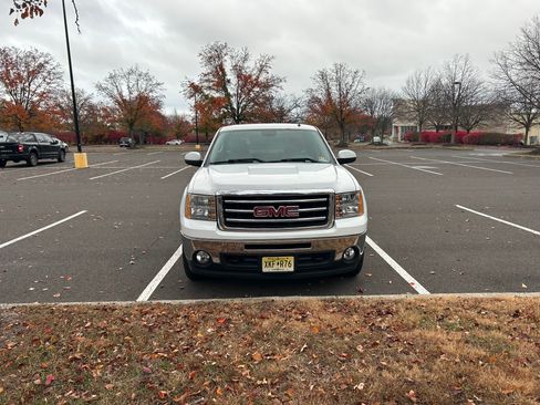 Used 2012 GMC Sierra 1500 SLT w/ Suspension Package, Off-Road image 10