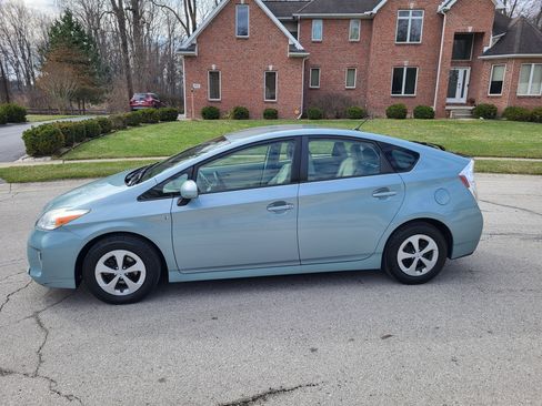 Used 2013 Toyota Prius Two image 1