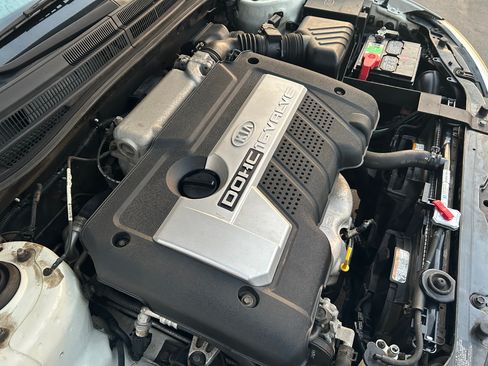 Used 2006 Kia Spectra EX image 12