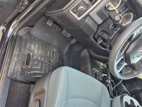 Used 2018 RAM 2500 Tradesman w/ Chrome Appearance Group image 6