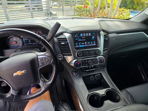 Used 2020 Chevrolet Tahoe LT w/ Texas Edition Package image 17