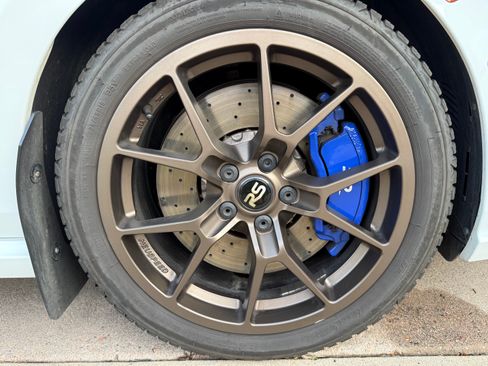 Used 2024 Volkswagen Golf R AWD/4WD image 15