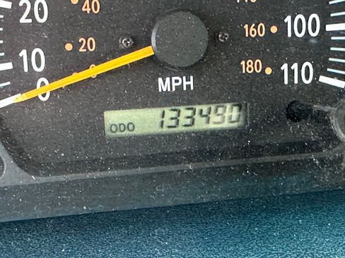 Used 2000 Toyota Tundra SR5 RWD image 9