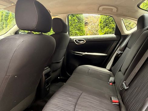 Used 2019 Nissan Sentra SV FWD image 11