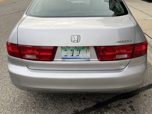 Used 2005 Honda Accord LX image 5