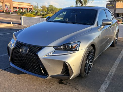 Used 2018 Lexus IS 300 F Sport RWD image 6
