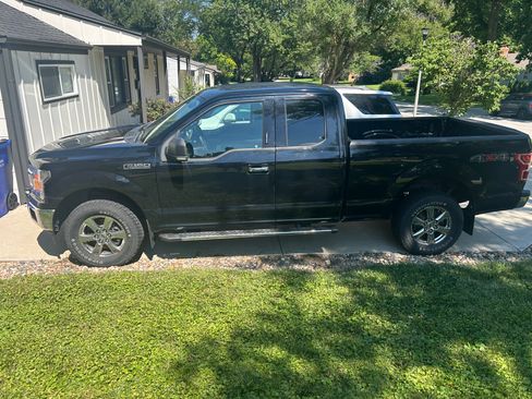 Used 2018 Ford F150 XLT w/ Equipment Group 302A Luxury AWD/4WD image 1