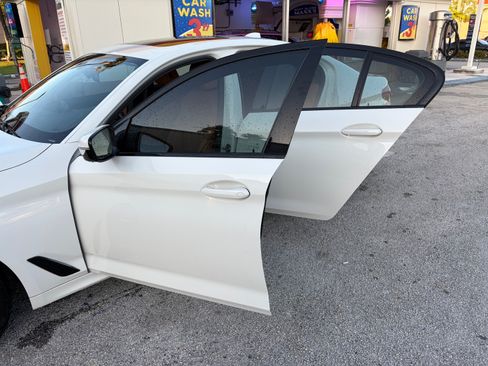 Used 2022 BMW 540i w/ M Sport Package image 8