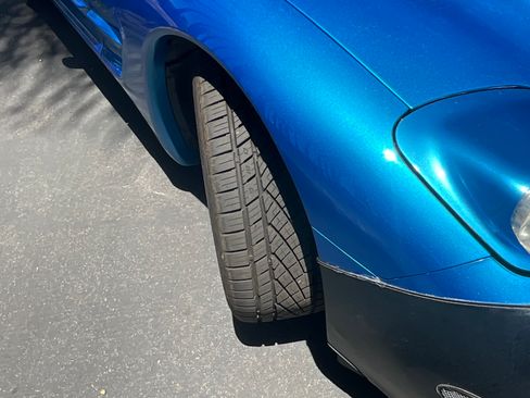 Used 1999 Chevrolet Corvette Coupe w/ Lighting Pkg RWD image 12