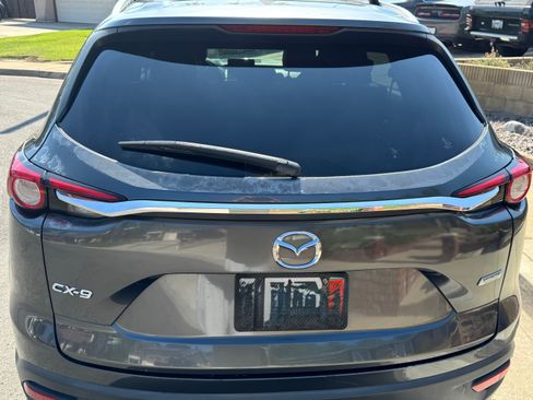 Used 2018 MAZDA CX-9 Touring image 9