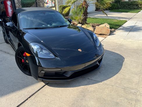 Used 2018 Porsche 718 Boxster GTS image 1