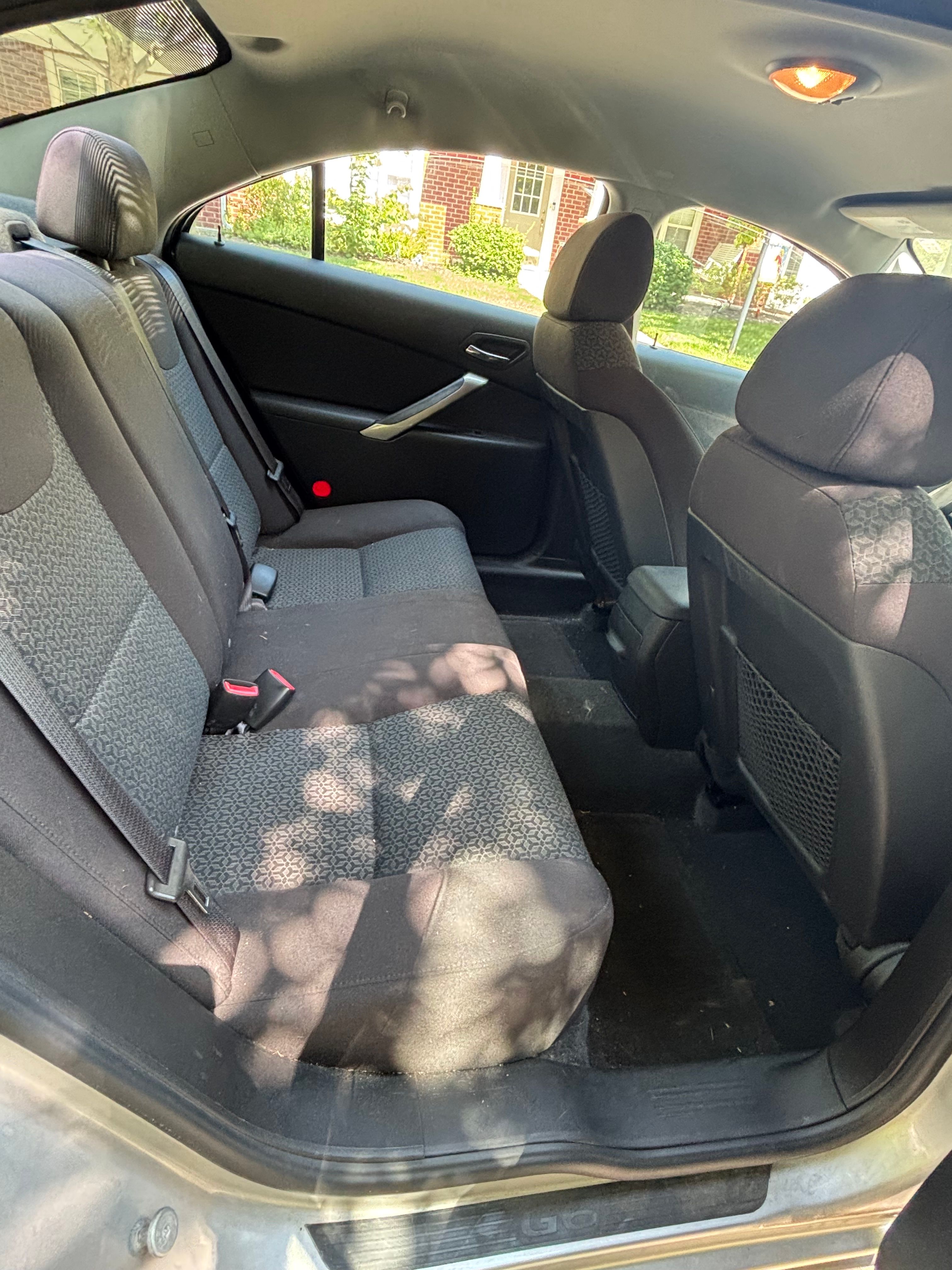 Used 2007 Pontiac G6 Sedan w/ Preferred Package FWD image 10