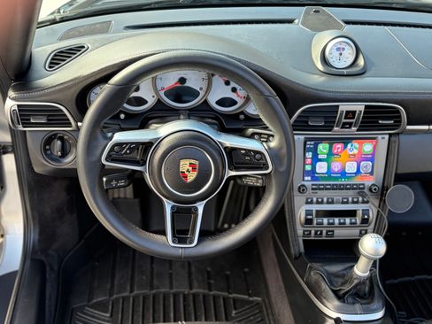 Used 2005 Porsche 911 Carrera S RWD image 23
