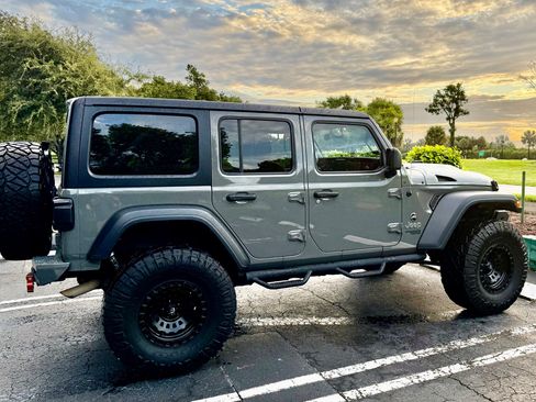 Used 2021 Jeep Wrangler Unlimited Sport image 4