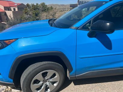 Used 2021 Toyota RAV4 LE w/ Carpet Mat Package (TMS)