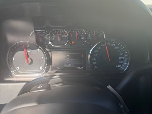 Used 2015 GMC Yukon XL SLT w/ Open Road Package image 5