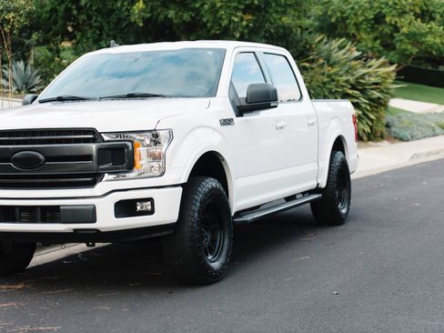 Used 2020 Ford F150 XLT w/ Equipment Group 302A Luxury image 1