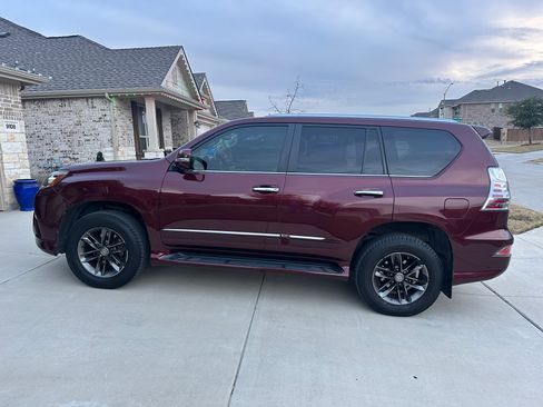 Used 2014 Lexus GX 460 image 5