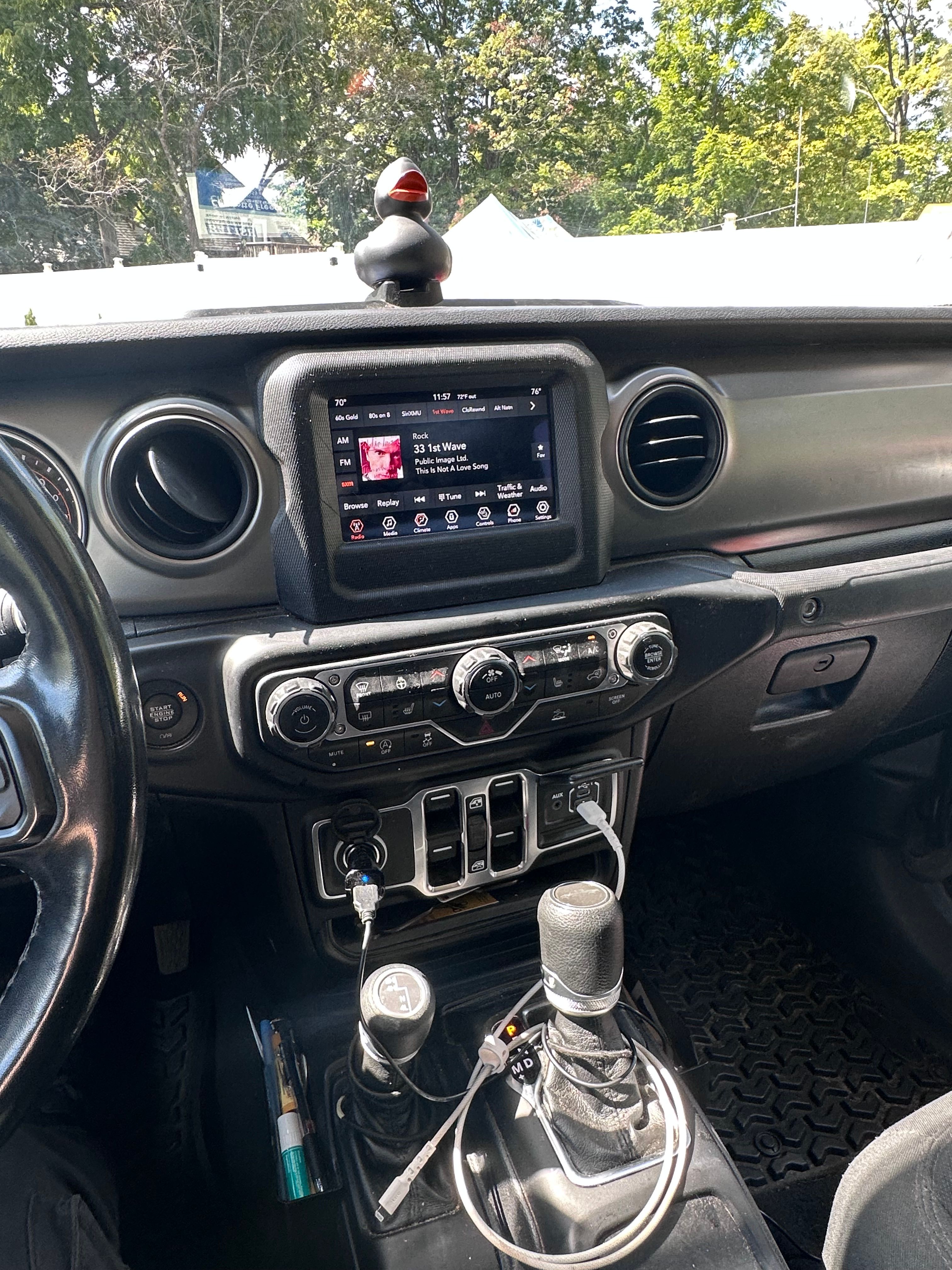 Used 2021 Jeep Gladiator Sport AWD/4WD image 12
