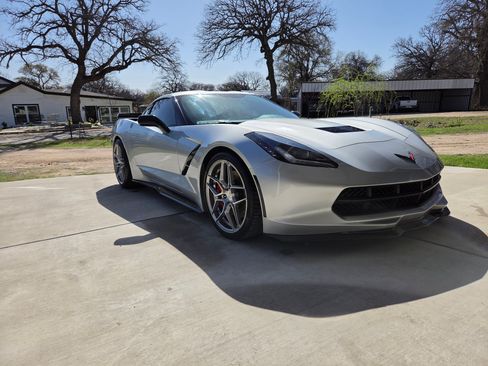 Used 2014 Chevrolet Corvette Stingray Coupe image 1