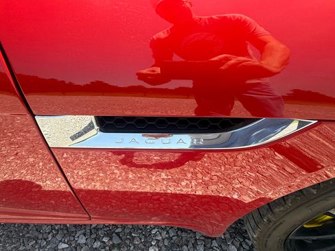 Used 2016 Jaguar F-TYPE Convertible image 26