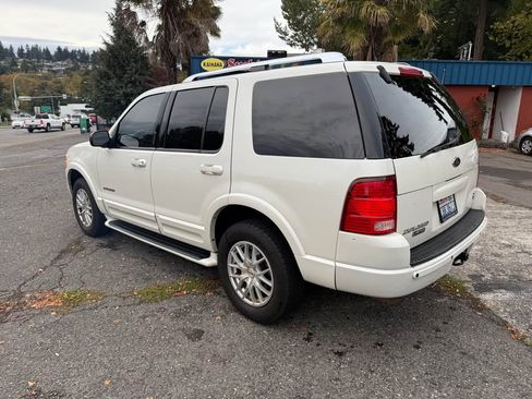 Used 2004 Ford Explorer Limited image 2