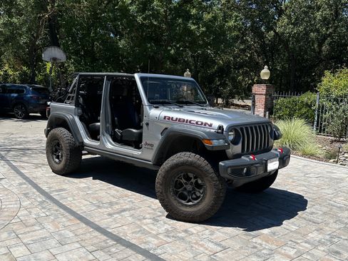 Used 2018 Jeep Wrangler Unlimited Rubicon AWD/4WD image 11