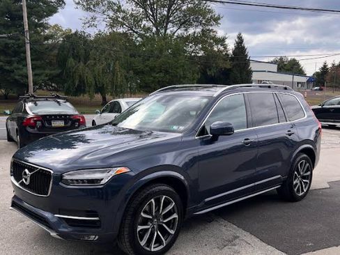 Used 2019 Volvo XC90 T6 Momentum w/ Protection Package image 1