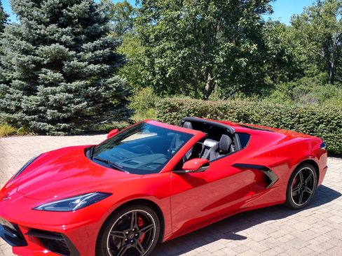 Used 2020 Chevrolet Corvette Stingray Preferred Cpe w/ 2LT Preferred Equipment Group RWD image 9
