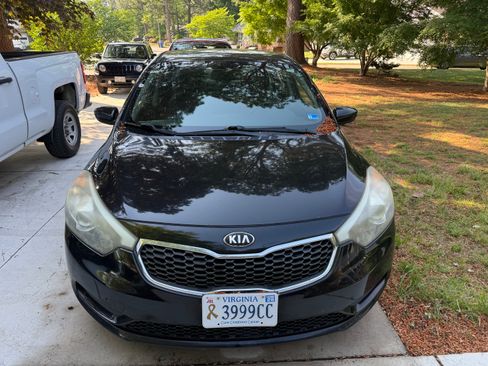 Used 2014 Kia Forte LX w/ Protection Package FWD image 6