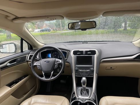 Used 2015 Ford Fusion SE w/ Equipment Group 502A FWD image 7
