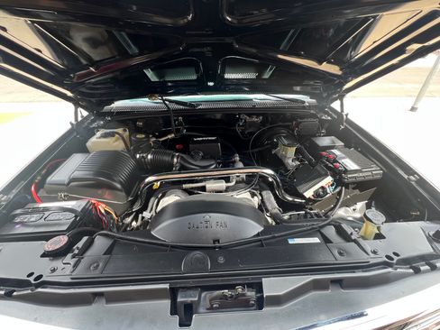 Used 1996 Chevrolet Tahoe 4WD 2-Door image 22