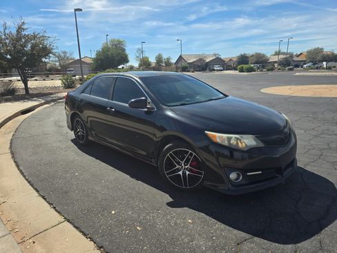 Used 2013 Toyota Camry SE image 24