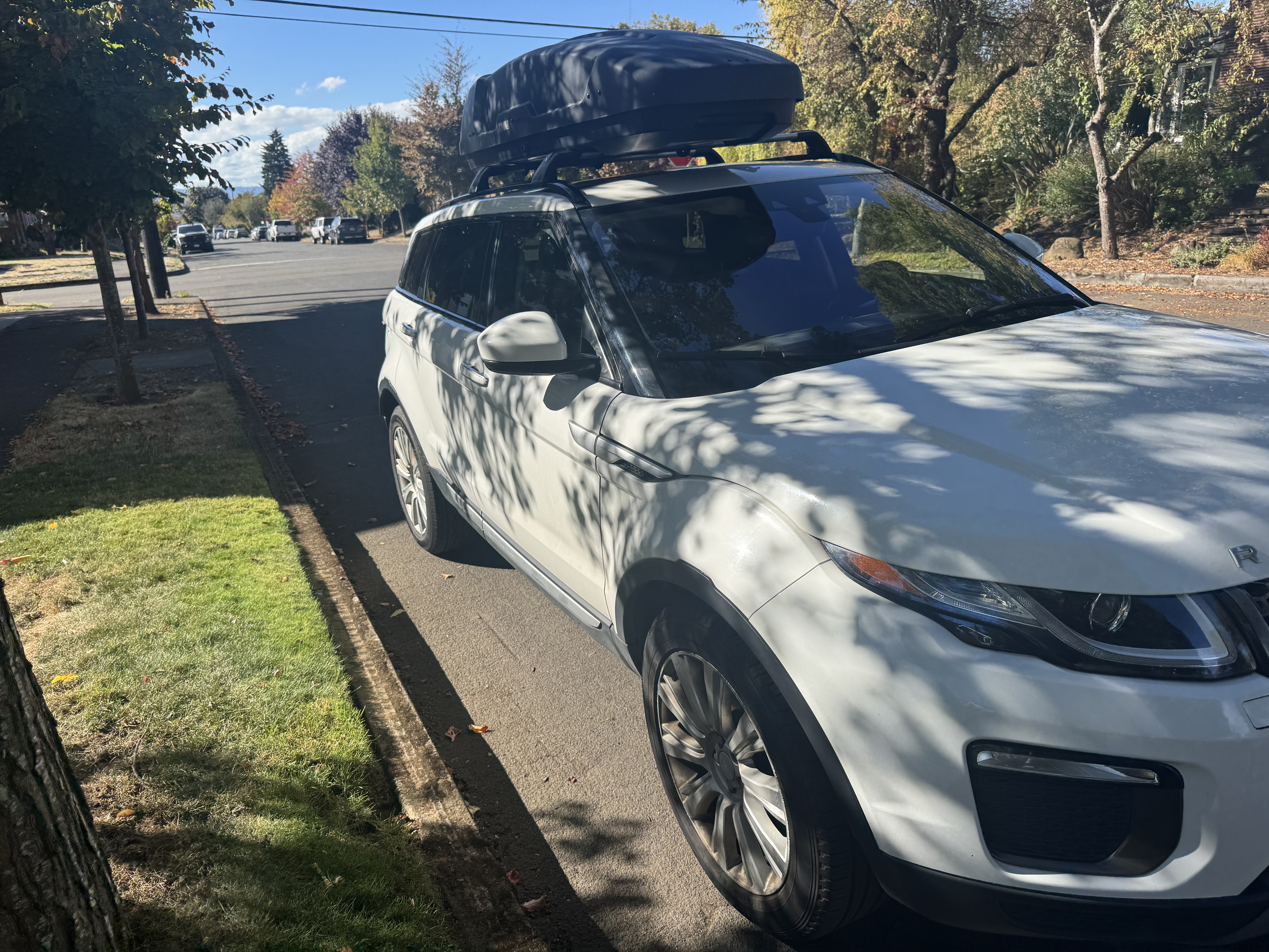 Used 2017 Land Rover Range Rover Evoque HSE AWD/4WD image 2