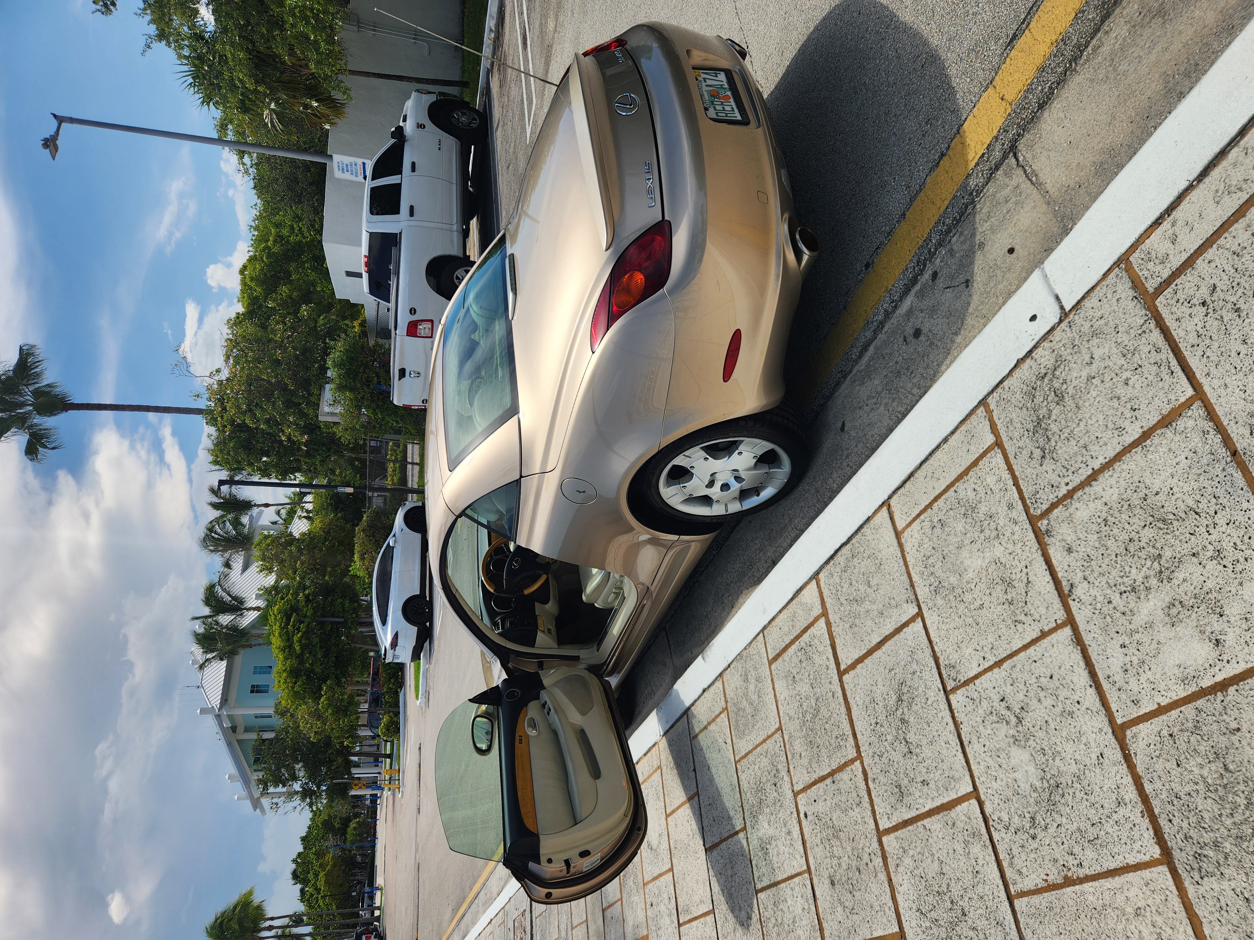 Used 2004 Lexus SC 430 Convertible w/ Preferred Accessory Pkg RWD image 12