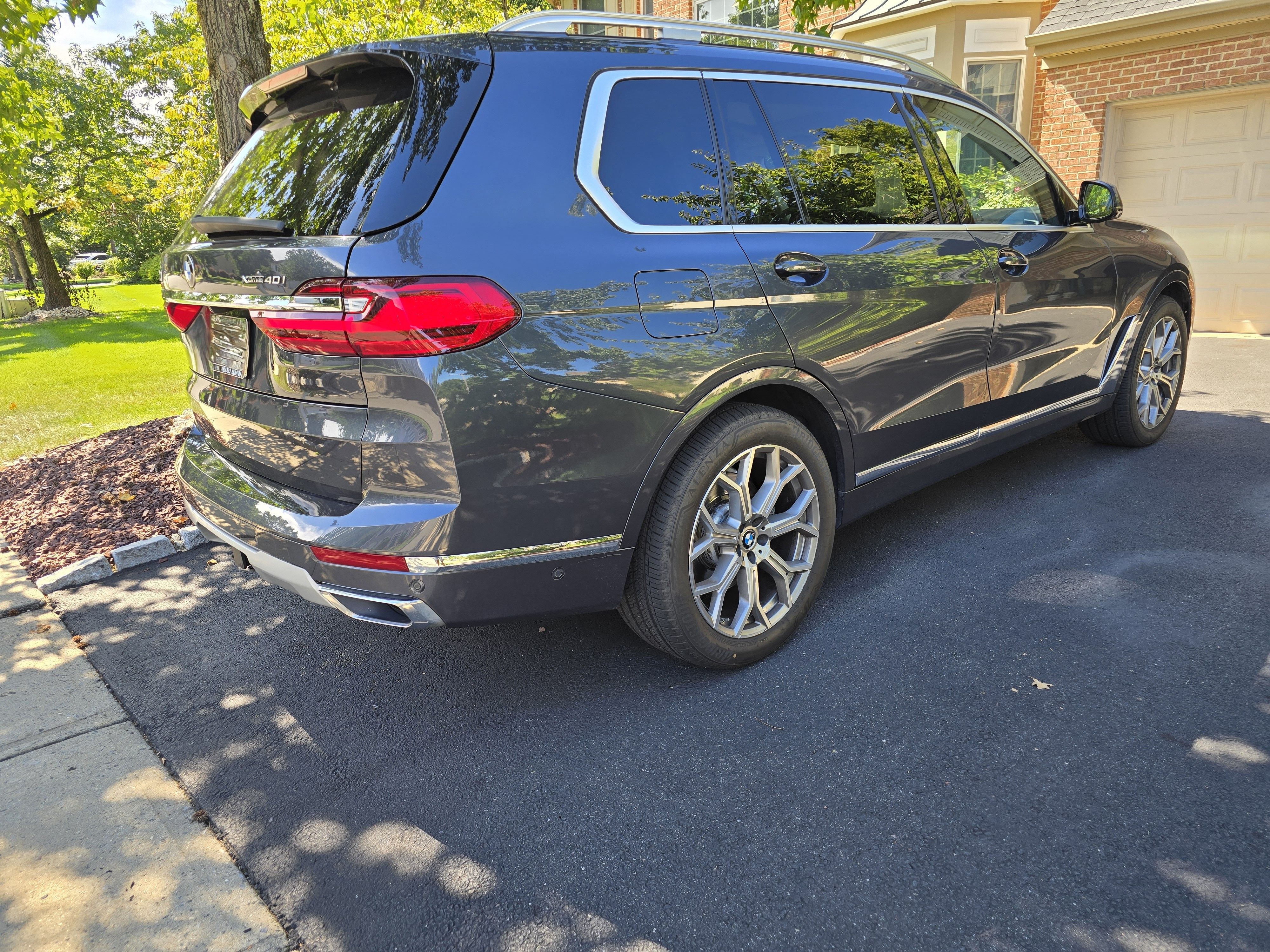 Used 2021 BMW X7 xDrive40i w/ Premium Package AWD/4WD image 26