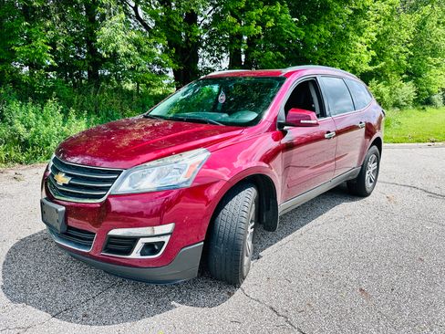 Used 2017 Chevrolet Traverse LT FWD image 10
