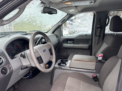 Used 2005 Ford F150 XLT AWD/4WD image 9
