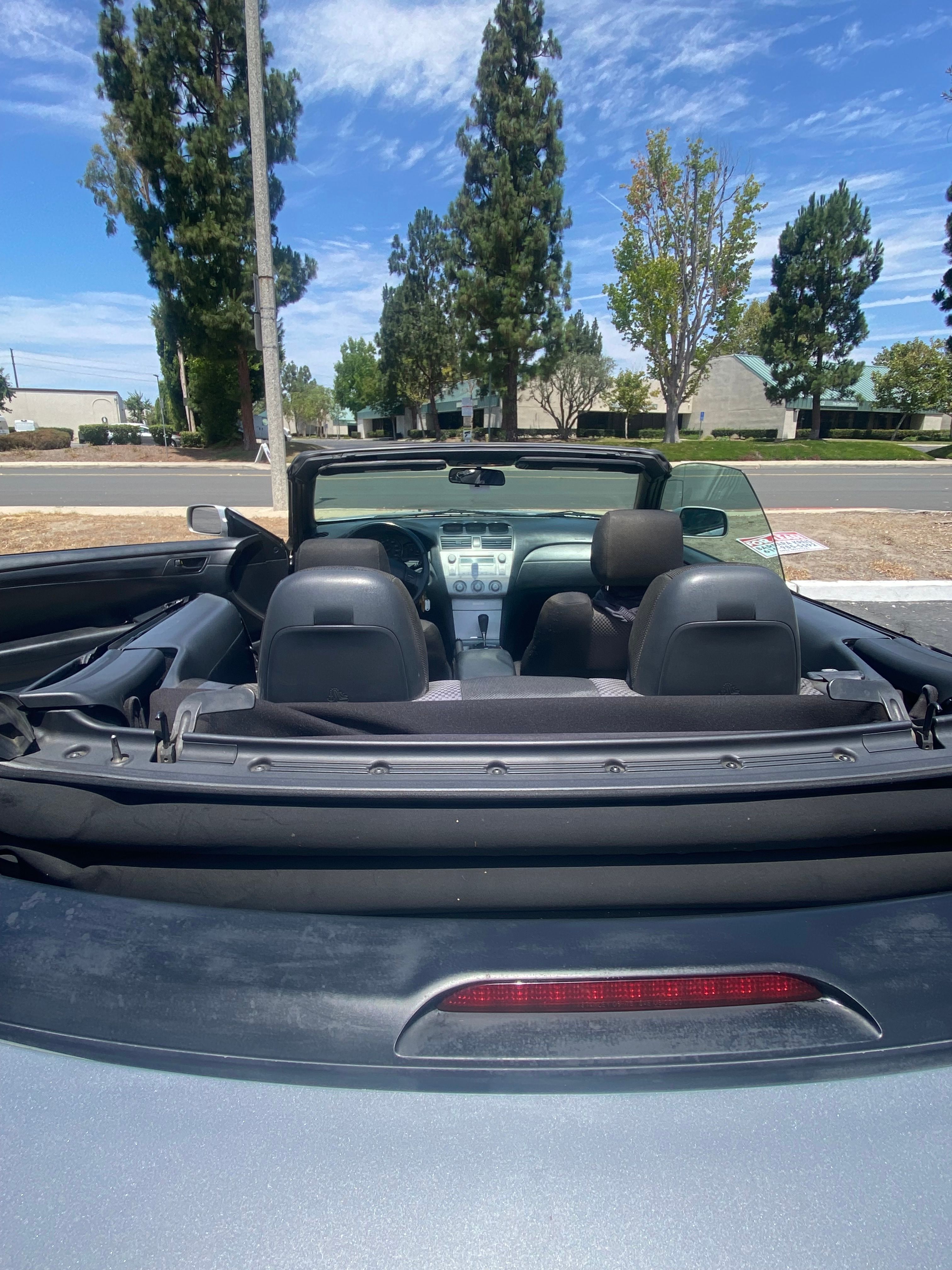 Used 2005 Toyota Solara SE FWD image 4