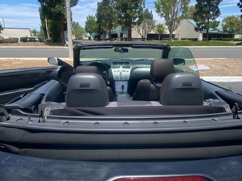 Used 2005 Toyota Solara SE FWD image 4